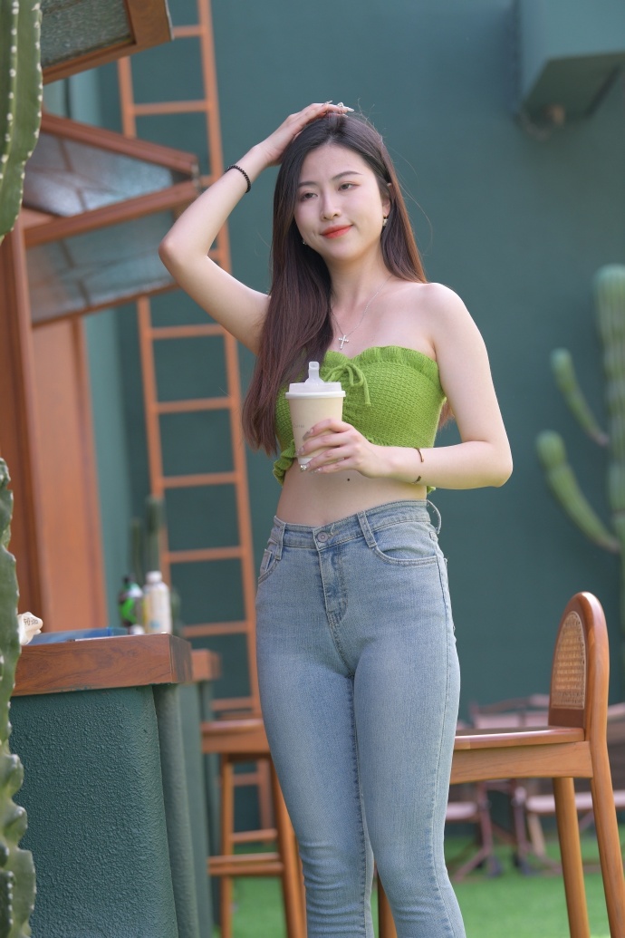 灯红区未删减版在线观  灯红区未删减版在线观下载安装版V(图1)